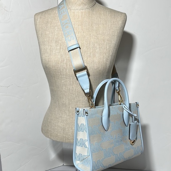 MICHAEL KORS
Mirella Small Logo Jacquard Crossbody Bag - Picture 5 of 12